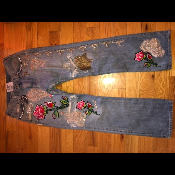 Custom Reworked Levis - Picture 2 of 3
